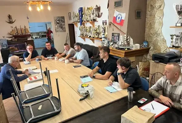Strażacy ochotnicy z gminy Oława zdobywają uprawnienia stermotorzystów