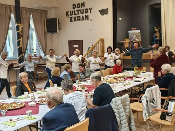 Rada Seniorów z Jelcza-Laskowic szkoliła się w Kowarach i Podgórzynie