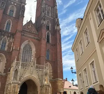 Uczniowie klas IVa, IVb i VI odkrywali świat wody w Hydropolis i zwiedzali Wrocław