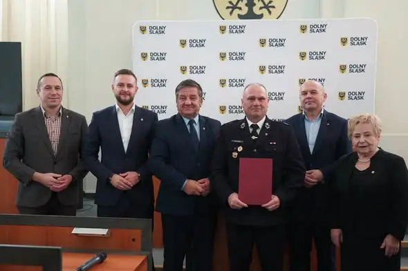 Nowy samochód ratowniczy dla OSP Niemil. Gmina Oława pozyskała środki